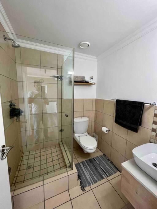 Modern, Trendy And Comfortable 2 Bedroom Apartment In ケープタウン エクステリア 写真