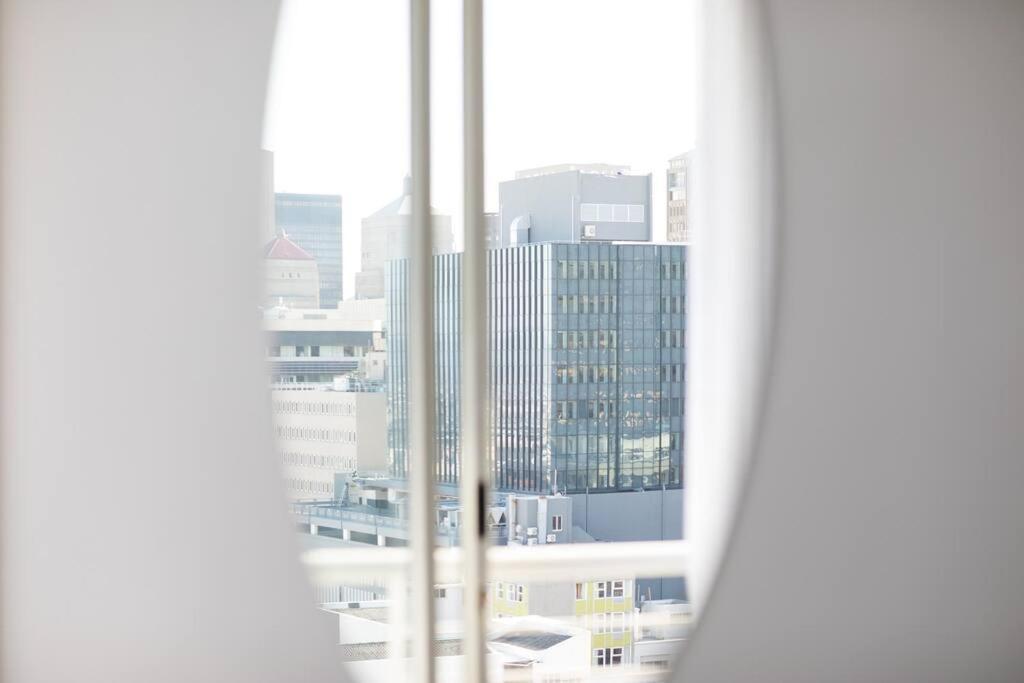 Modern, Trendy And Comfortable 2 Bedroom Apartment In ケープタウン エクステリア 写真