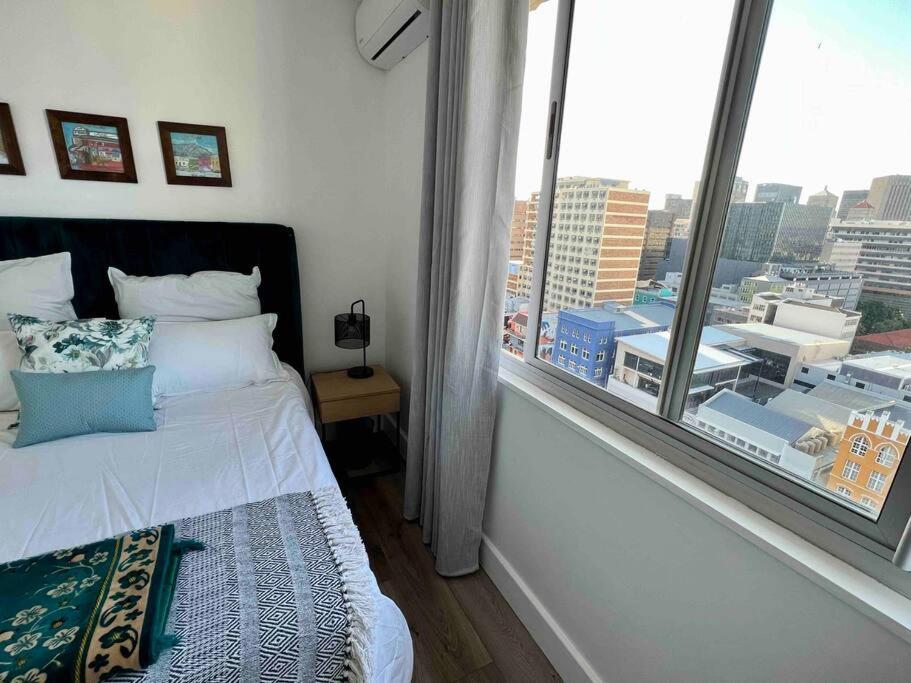 Modern, Trendy And Comfortable 2 Bedroom Apartment In ケープタウン エクステリア 写真