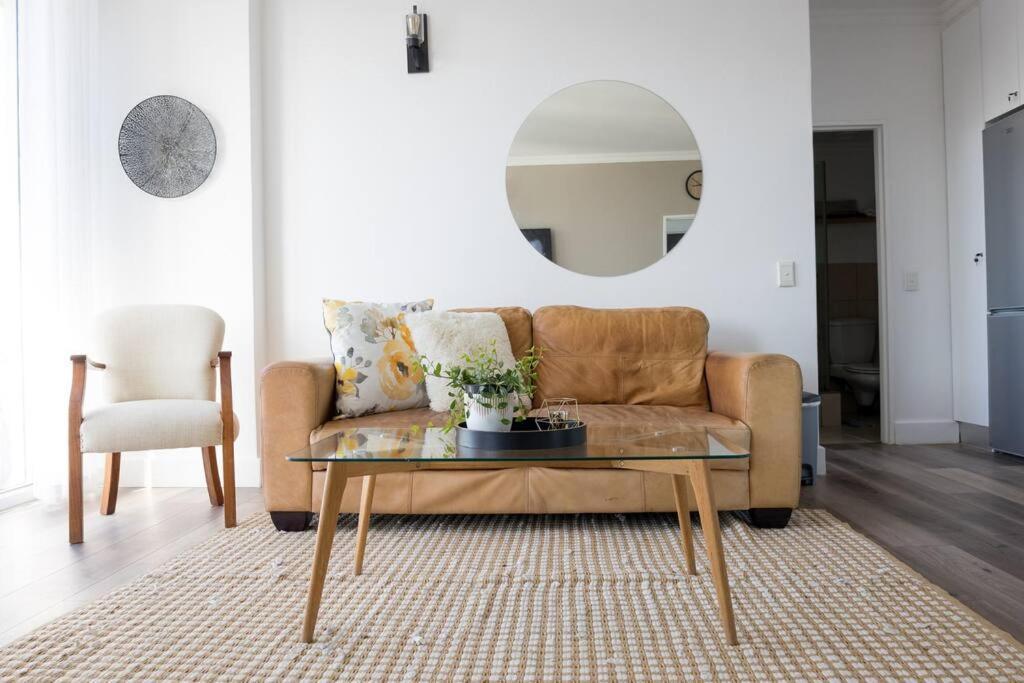 Modern, Trendy And Comfortable 2 Bedroom Apartment In ケープタウン エクステリア 写真