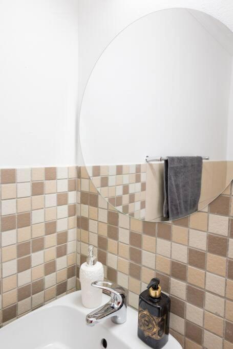 Modern, Trendy And Comfortable 2 Bedroom Apartment In ケープタウン エクステリア 写真