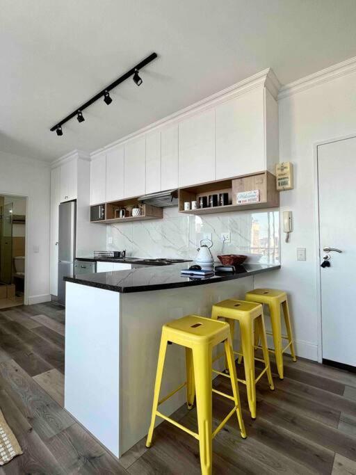 Modern, Trendy And Comfortable 2 Bedroom Apartment In ケープタウン エクステリア 写真