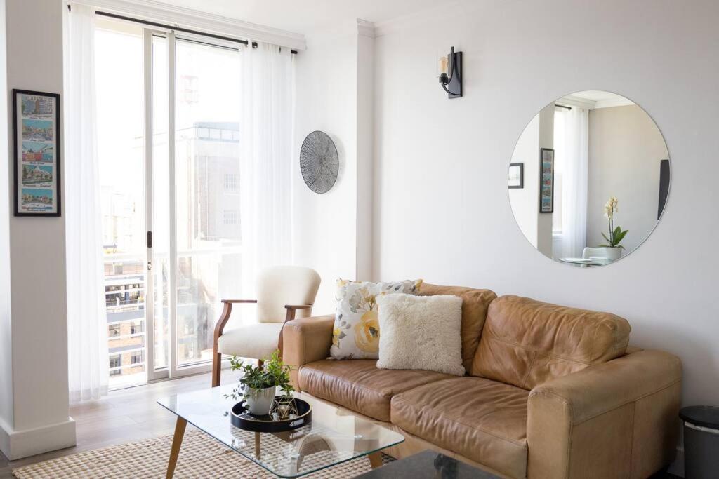 Modern, Trendy And Comfortable 2 Bedroom Apartment In ケープタウン エクステリア 写真